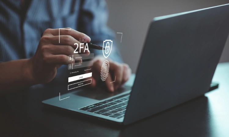 Autenticación en dos pasos (2FA) para mayor seguridad en el acceso a plataformas digitales.