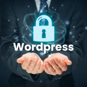 Seguridad en WordPress representada por un candado digital sobre las manos de un empresario.
